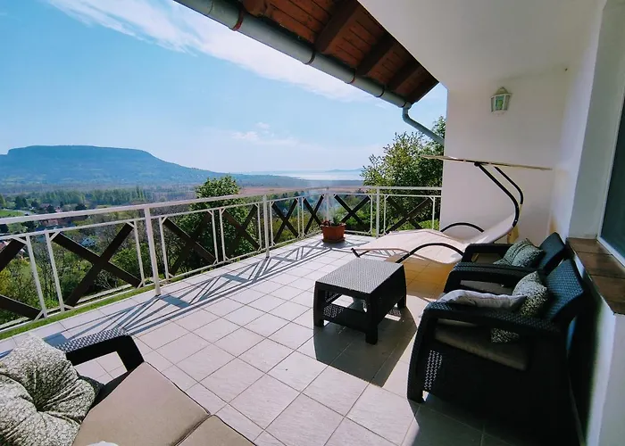 בית הארחה Delibab Vendeghaz