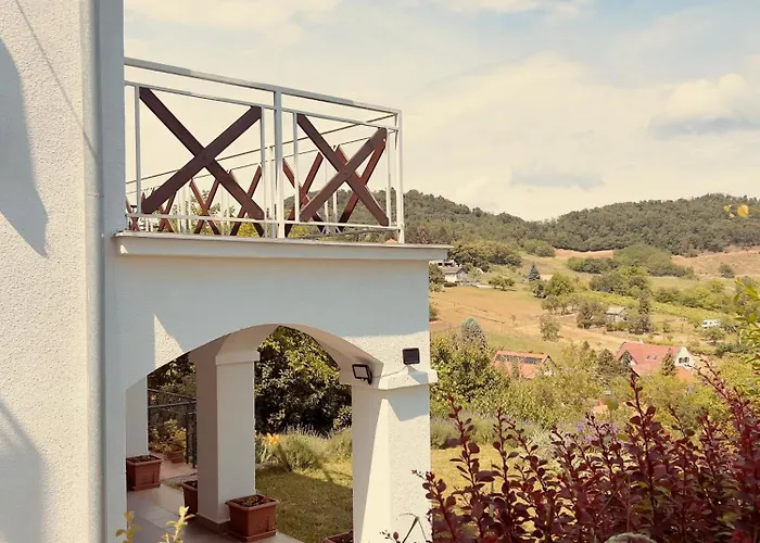 בית הארחה Delibab Vendeghaz