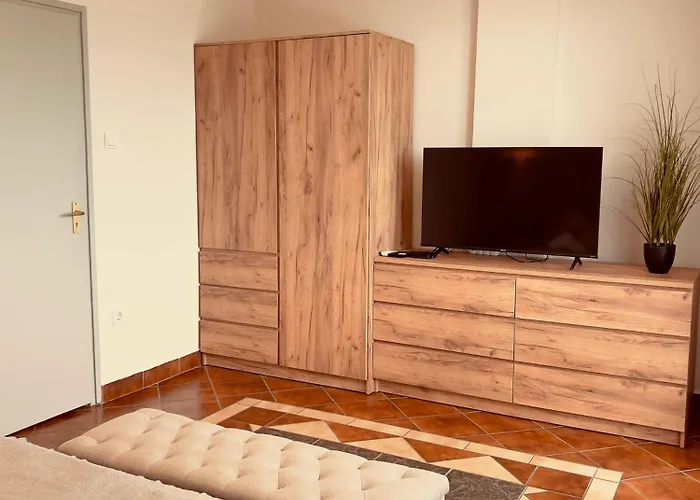 Delibab Vendeghaz 4* סיגליגט